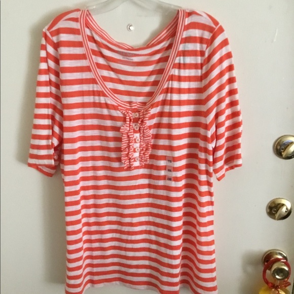Old Navy Tops - NWT Old Navy Shirt
